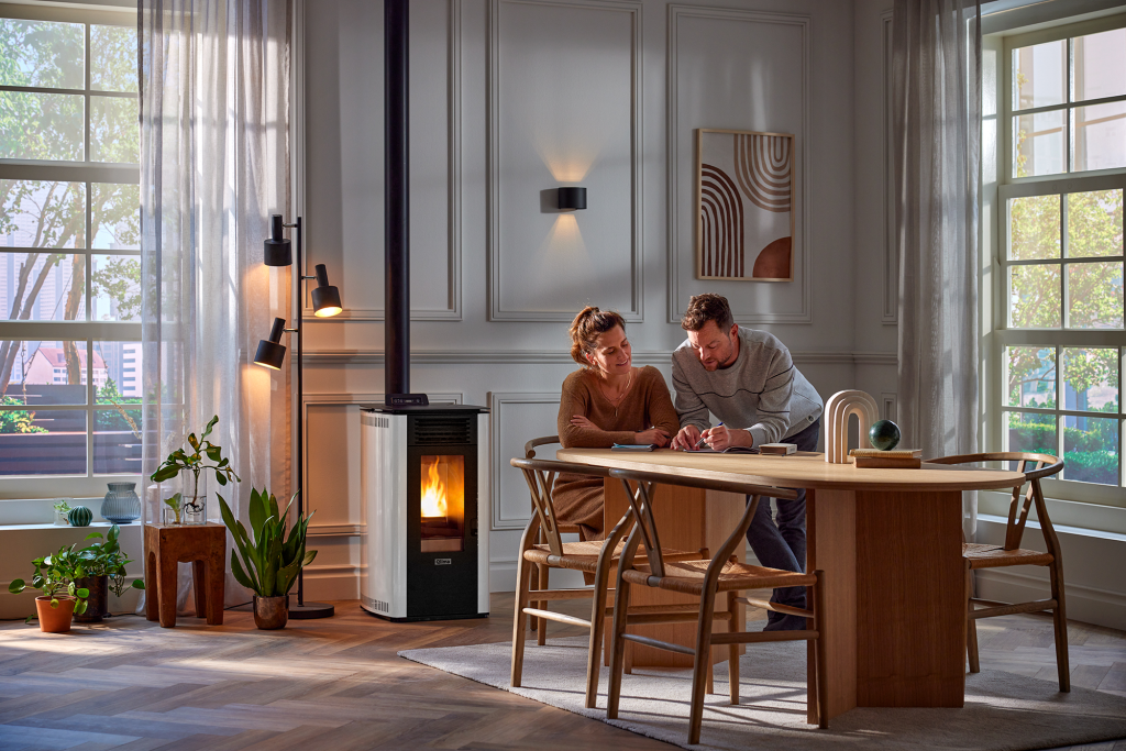 【ジープ】ピュアフローラ Pellet stove Fiorina 74-2 S-Line white/black