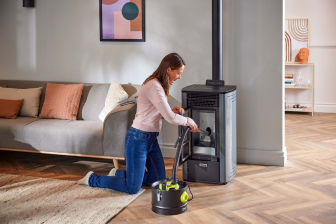 Ash vacuum cleaner ASZ 2010 black/green